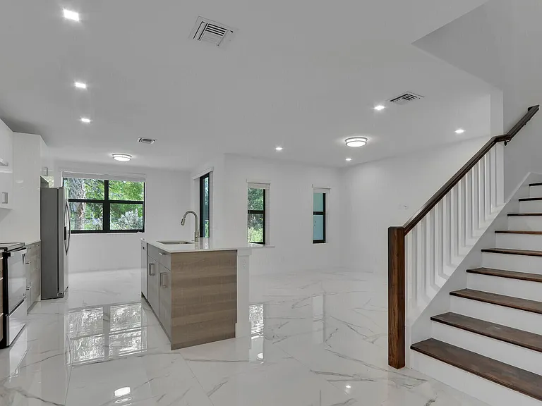 406 Bella Sol Way — Photo 14