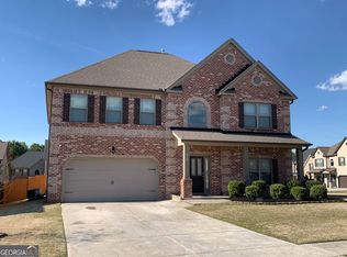 910 Shannon Mist Dr, Loganville, GA 30052
