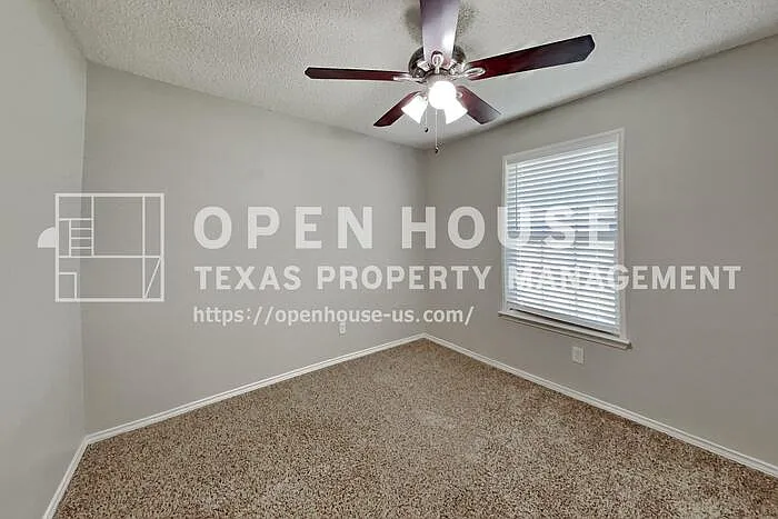6100 Springwood Dr — Photo 12