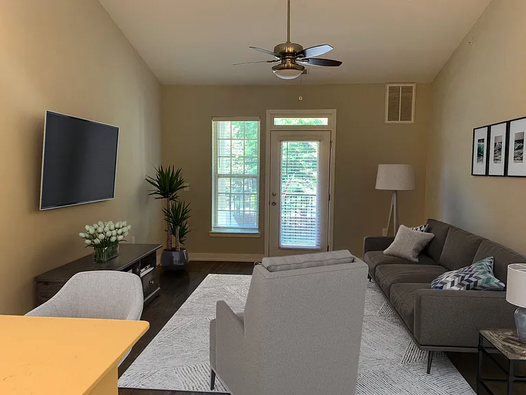 Emerald Creek Apartments — Photo 68