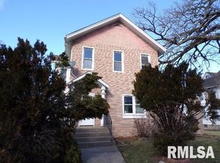 720 E 14th St, Davenport, IA