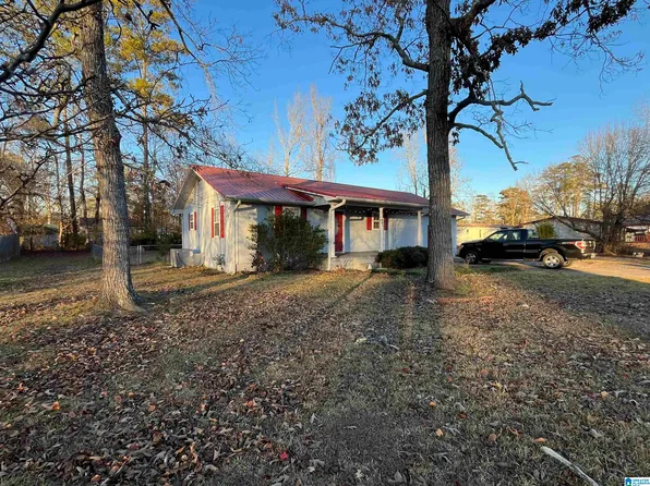 407 Elizabeth Ln, Glencoe, AL 35905