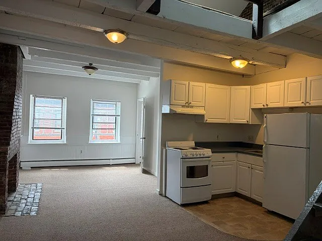 1 bed, 695 sqft, $2,200 — Photo 3