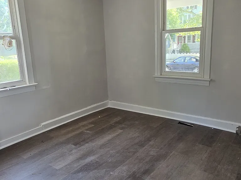 243-245 Cincinnati Ave — Photo 7