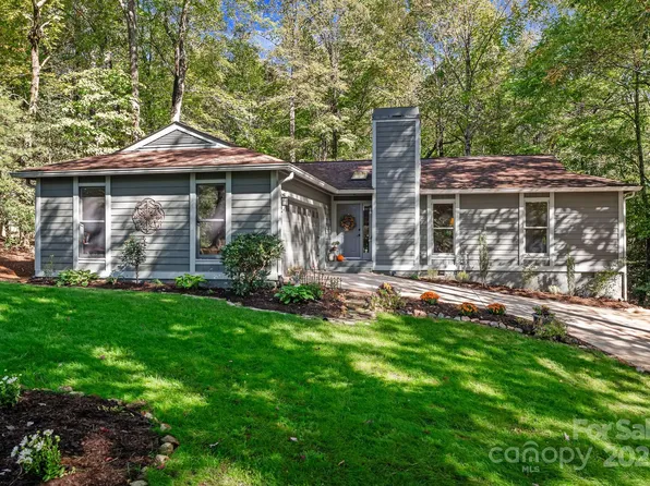 39 Pine Ridge Trl, Arden, NC 28704