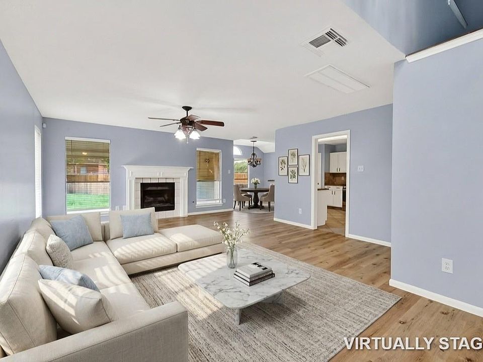 1st image of 3608 Lochmoor Ln