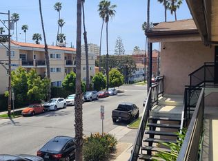 425 Washington Ave APT 11, Santa Monica, CA 90403