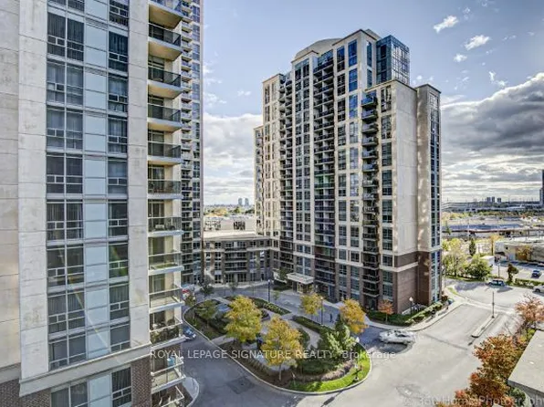 7 Michael Power Pl #804, Toronto, ON M9A 0A4