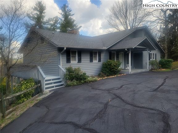 3rd image of 488 Meadow View Road