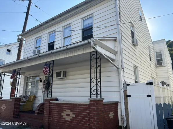 154 S Shamokin St, Shamokin, PA 17872