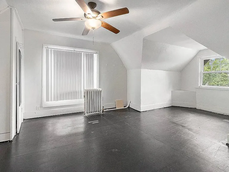 217 N Normal St — Photo 14