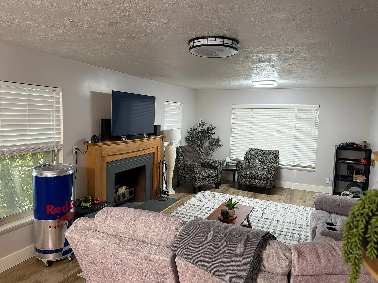 3 bed, 1800 sqft, $875 — Photo 4