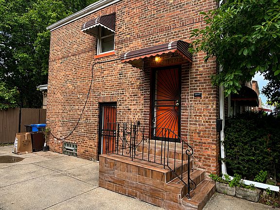 2nd image of 2108 E 95th Pl