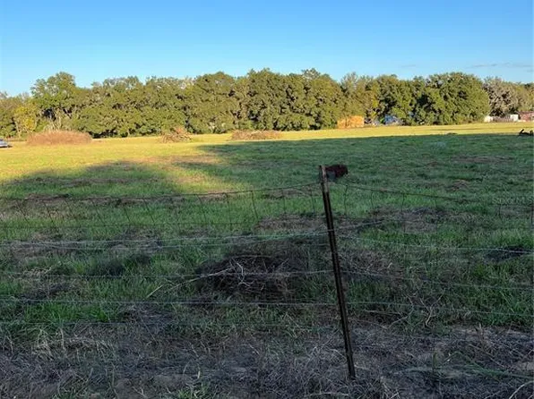 16526 Powerline Rd, Dade City, FL 33523
