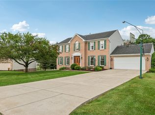 2055 Stagecoach Dr, South Park, PA
