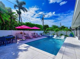 690 100th Ave N, Naples, FL 34108