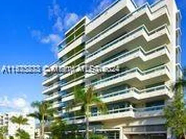 1025 92nd St #306, Bay Harbor Islands, FL 33154