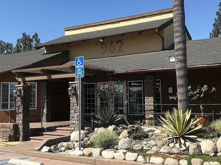 Bella Park — Photo 12