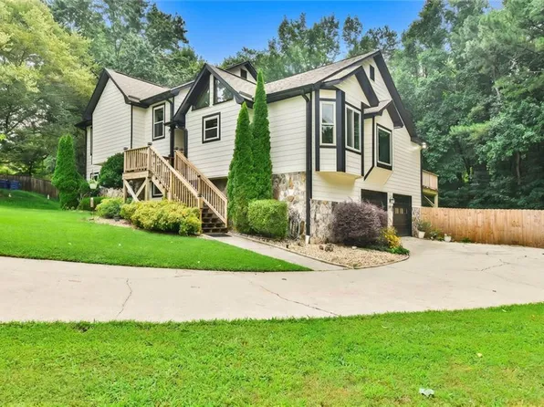 3829 Lamplighter Cir, Duluth, GA 30096