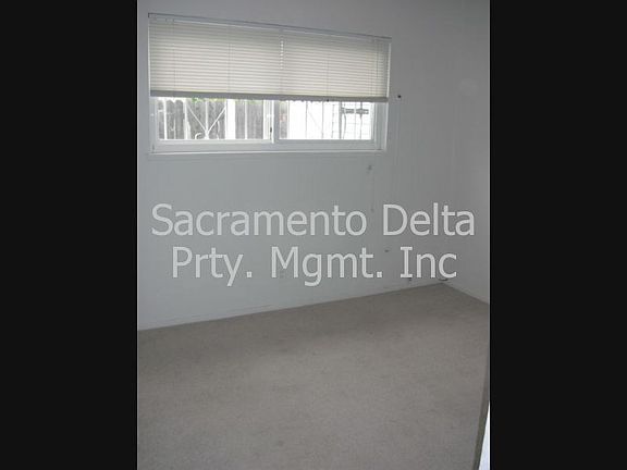 5th image of 7817 34th Ave