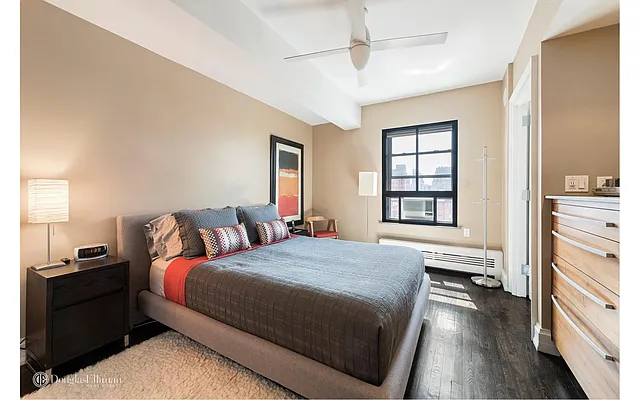 Sold by Douglas Elliman | media 15