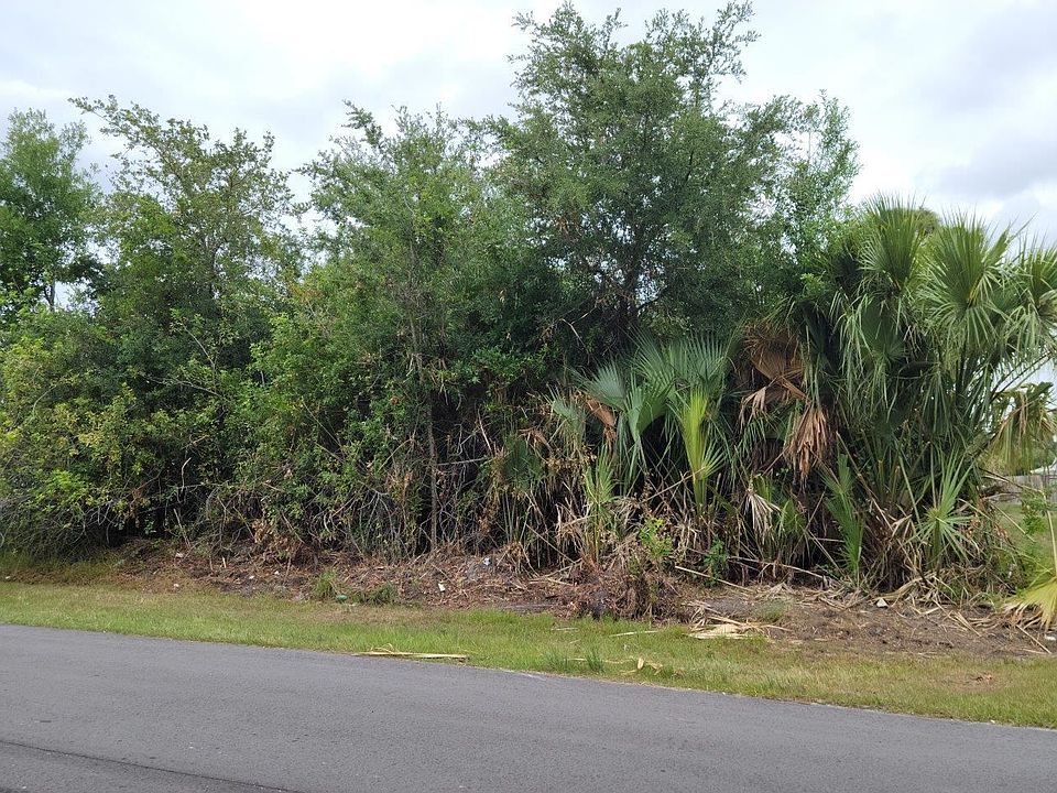1st image of 1565 SW Crater Ave
