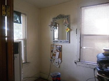 5th image of 1399 E 41st St