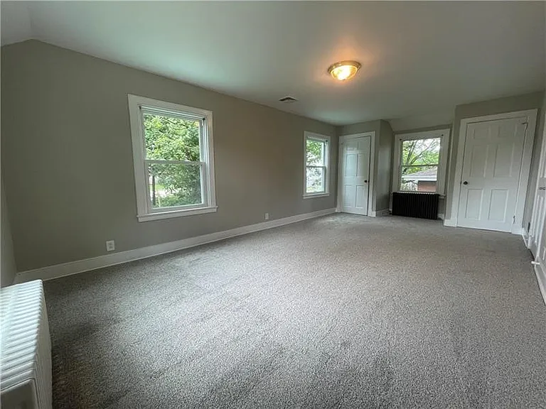 7800 Perry Hwy — Photo 16