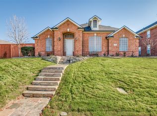 3756 Menard Dr, Carrollton, TX 75010