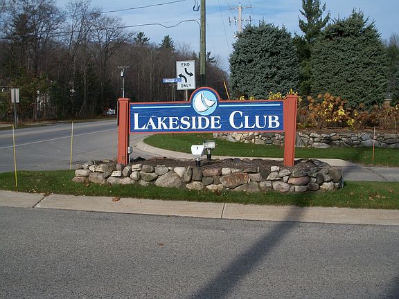 Association Entrance