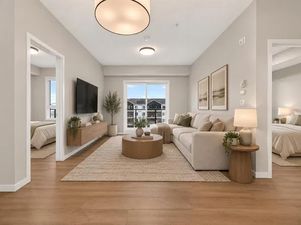 33 N Carringham Gate NW #3413, Calgary, AB T3P 2H6