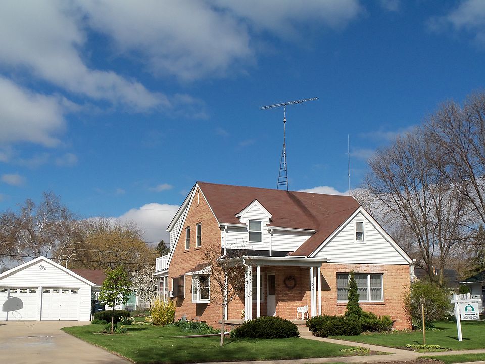 1st image of 32 N Sallie Ave