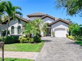 7450 Lantana Cir, Naples, FL 34119