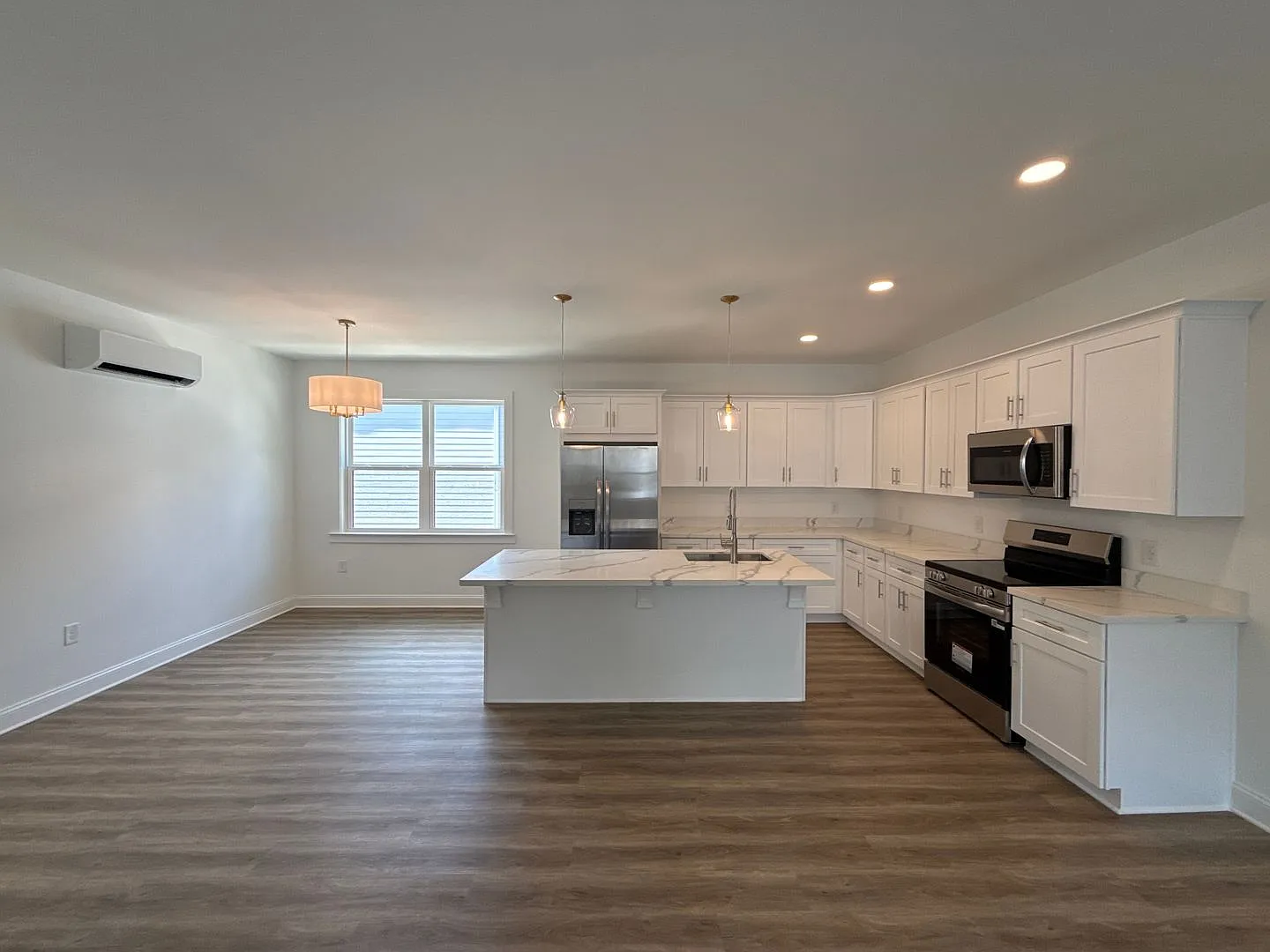 Brand New Townhome — Photo 4