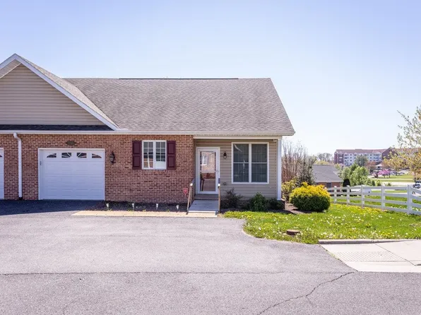 1135 Royal Ct, Harrisonburg, VA 22802