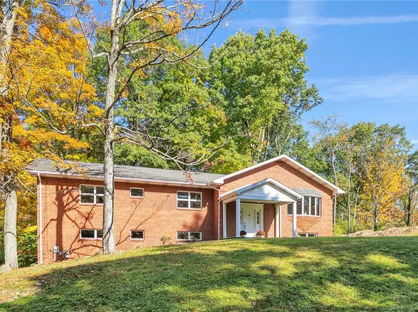 120 Hermitage Cir, Ligonier, PA 15658