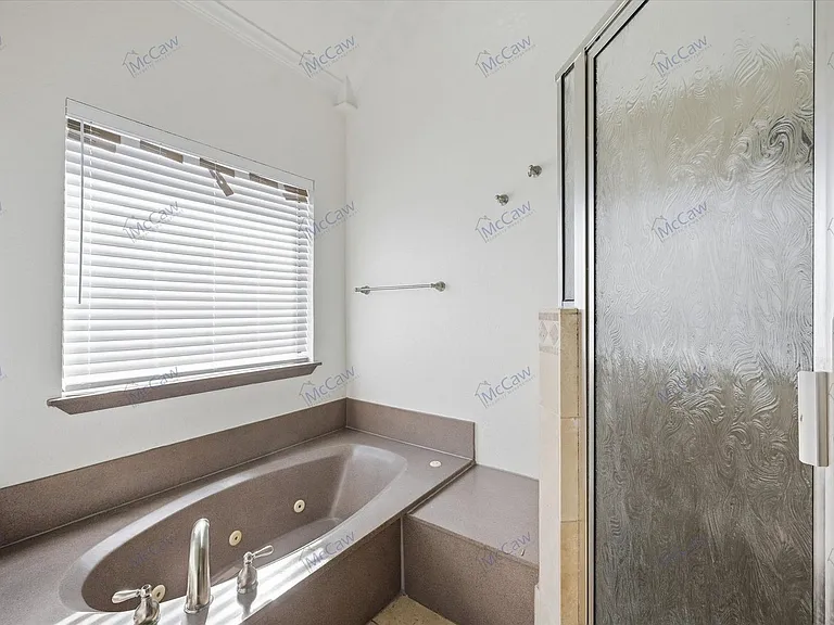 3407 Bowden Hill Ln N — Photo 17