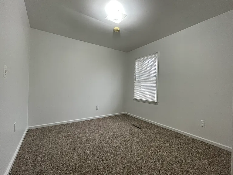 302 N Bristol Almont Vlg #1 — Photo 6