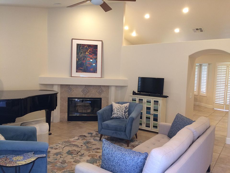 1st image of 51090 Avenida Vallejo