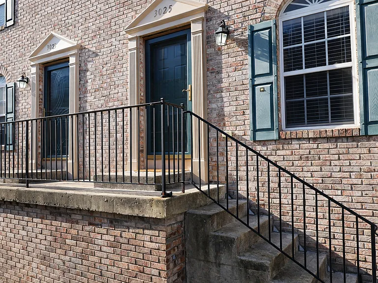 3025 Armory Dr — Photo 22