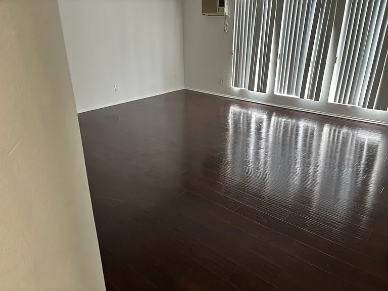 1428 Kelton Ave #301 — Photo 8