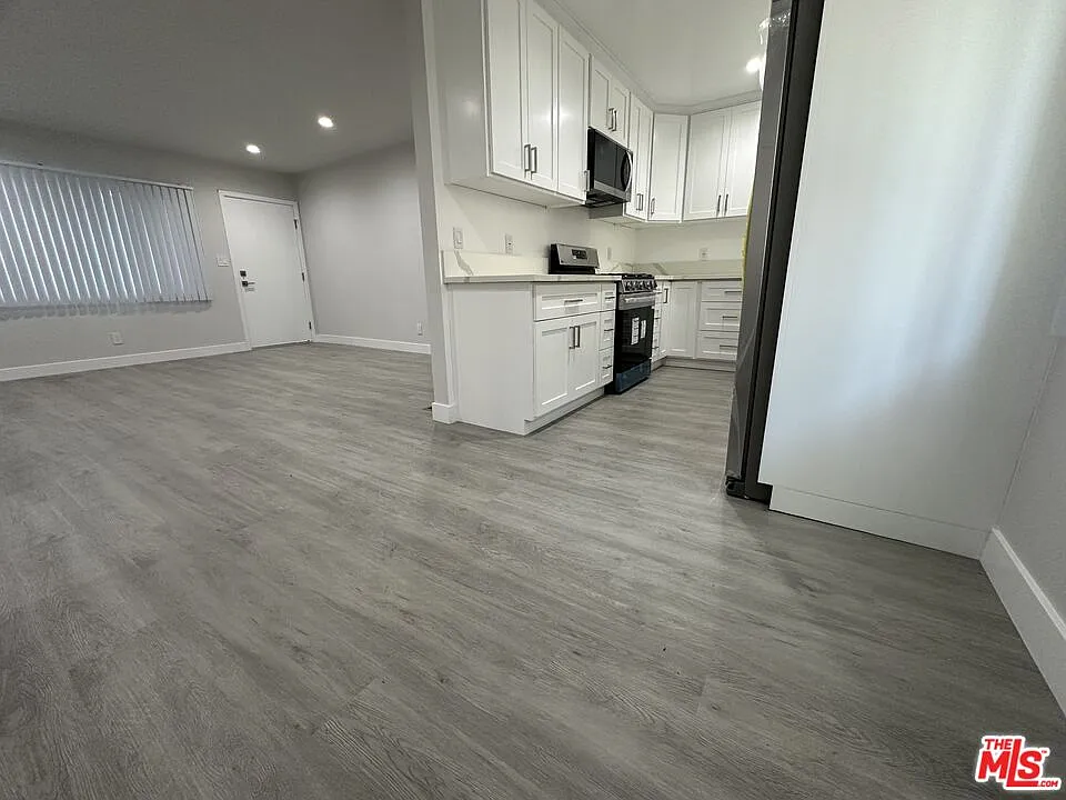 1 bed, 1.0 bath, 9884 sqft, $2,650 — Photo 3