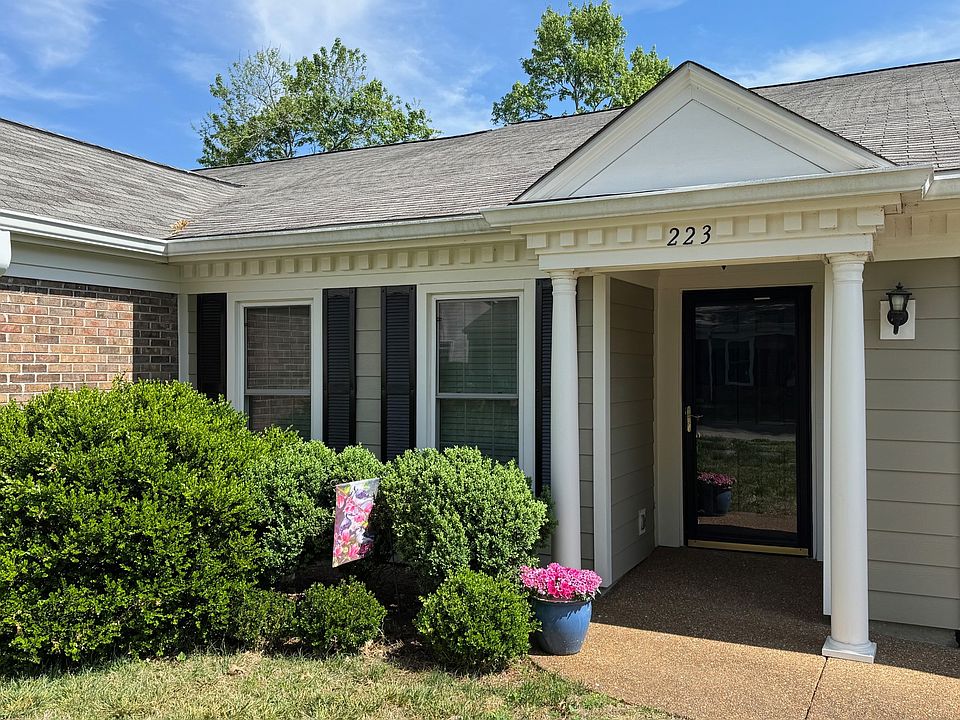 1st image of 223 Cana Cir