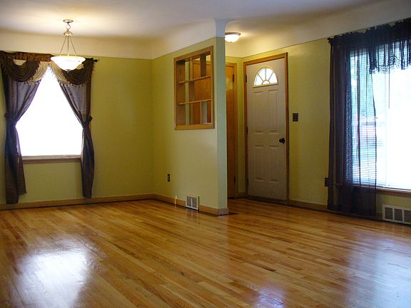 2nd image of 8910 Arnold Ave