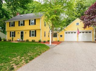 60 Tingley Dr, Cumberland, RI 02864