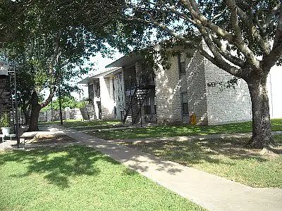 2nd image of 200 Riverview Dr #1042