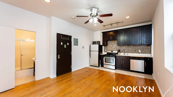 Rented by Nooklyn NYC LLC | media 21