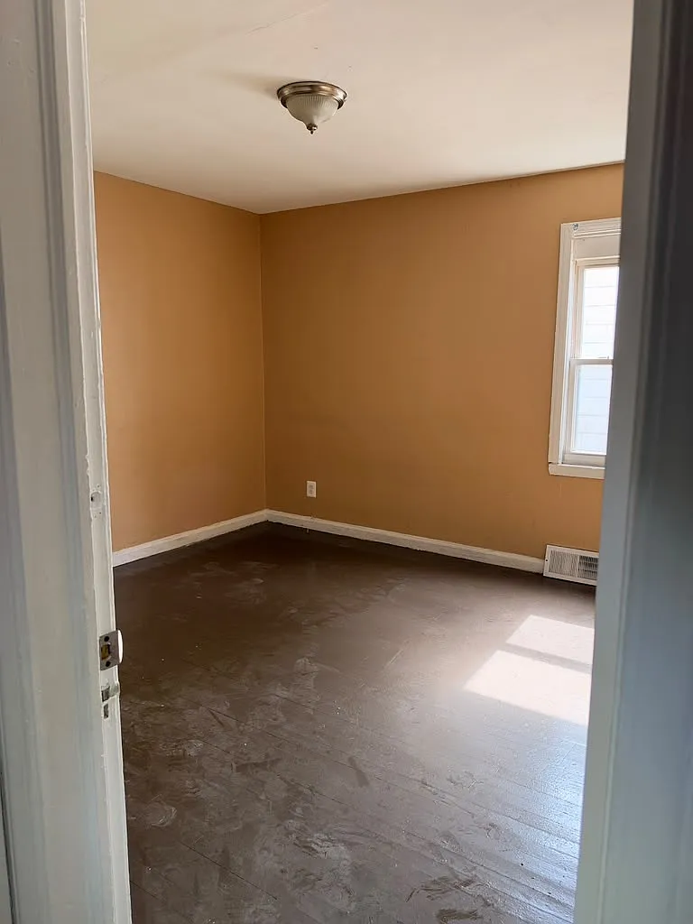 18846 Riopelle Street - 1 — Photo 3