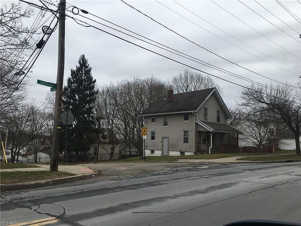 2nd image of 1725 Manchester Rd