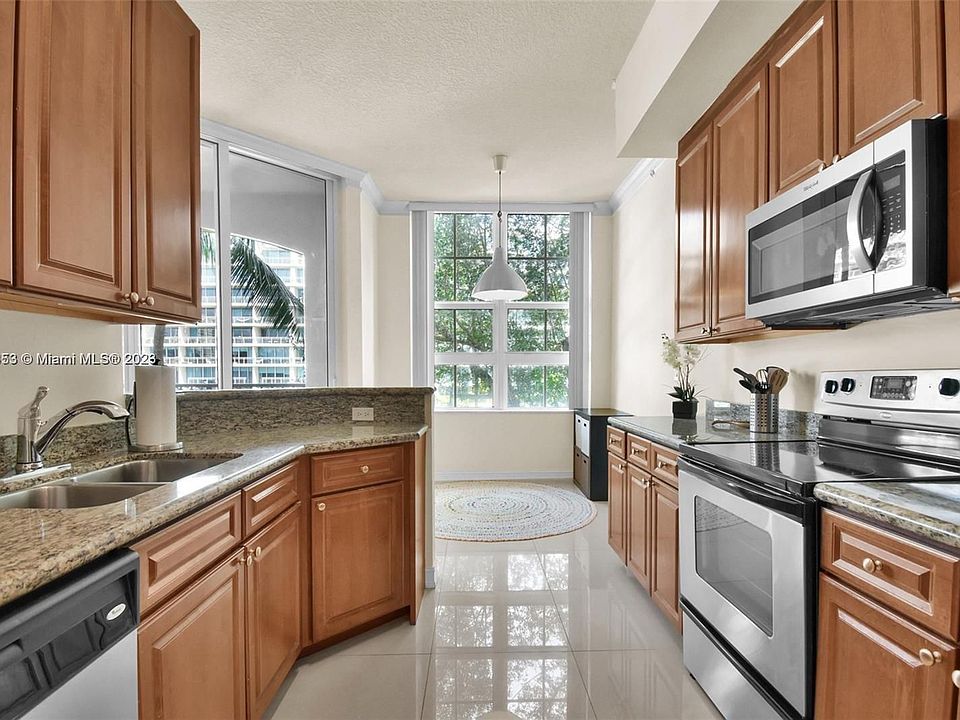 1st image of 3001 NE 185th St APT 207